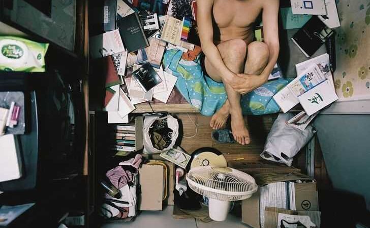 INSIDE GOSHIWON: A PHOTOGRAPHER’S HONEST LENS ON KOREA’S HIDDEN STRUGGLES